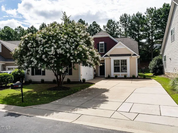 88 White Pine Dr, Clayton, NC 27527