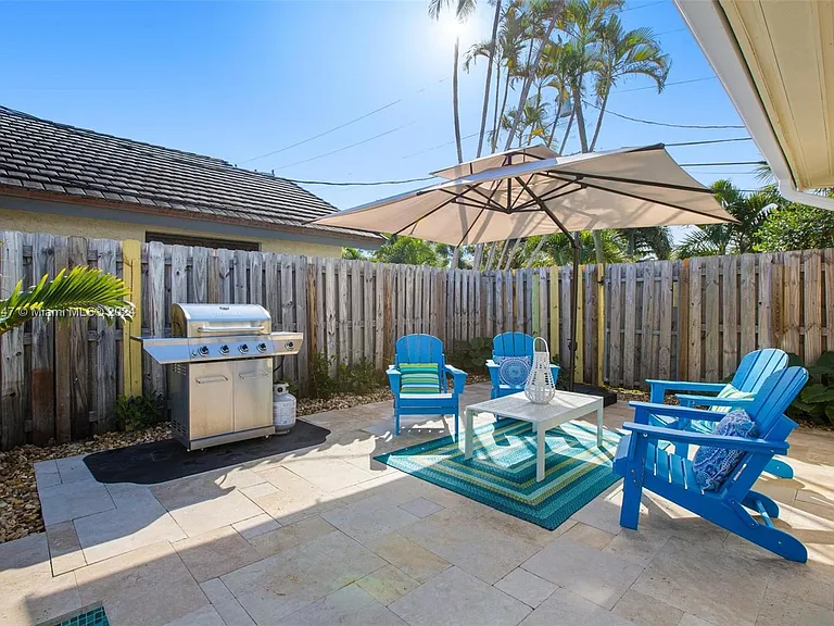 290 Tropic Dr — Photo 26