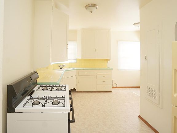 2nd image of 4460 48th St