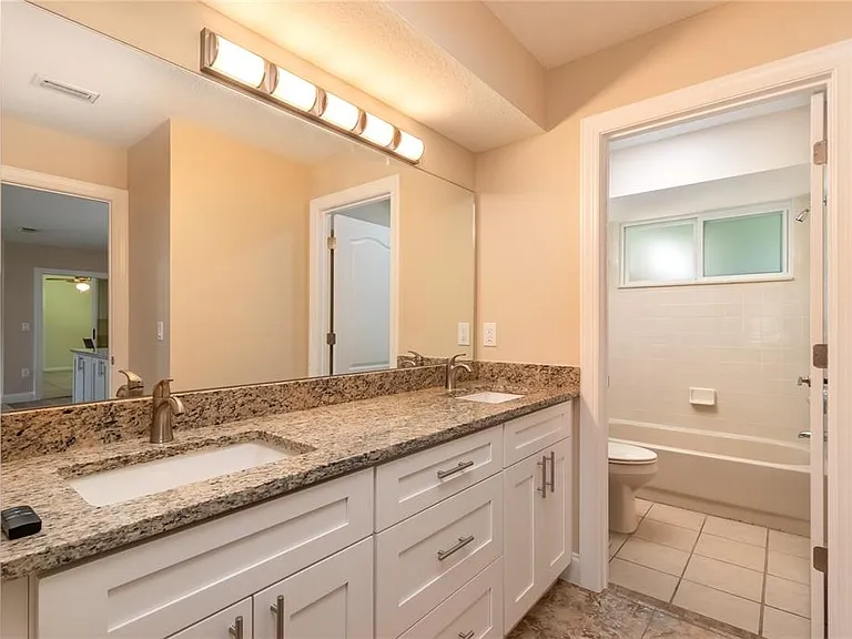 10886 SW 90th Ter — Photo 22