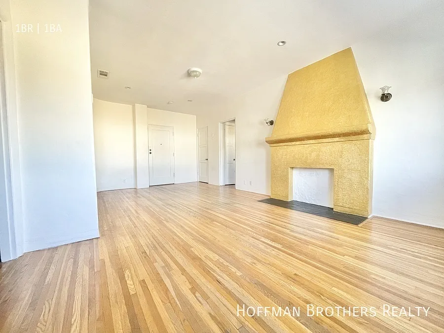 1 bed, $2,295 — Photo 4