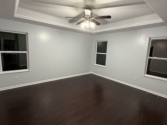 4th image of 971 Legacy Park Rd