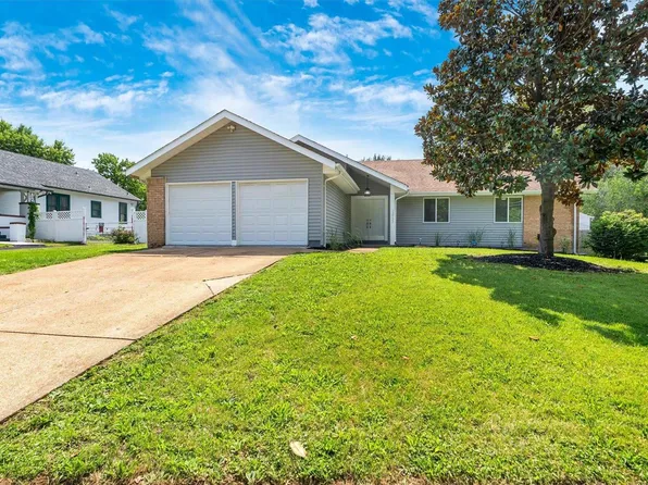 12533 Bellefontaine Rd, Saint Louis, MO 63138