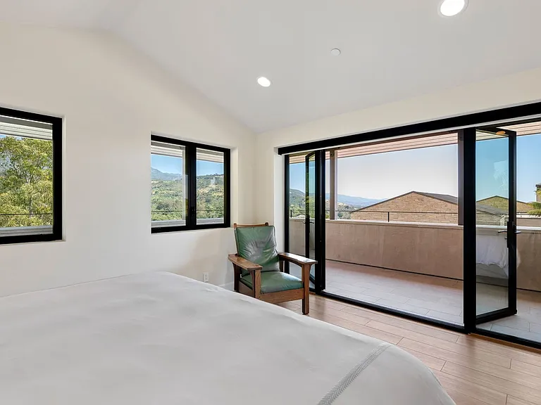 2700 Vista Oceano Ln — Photo 20