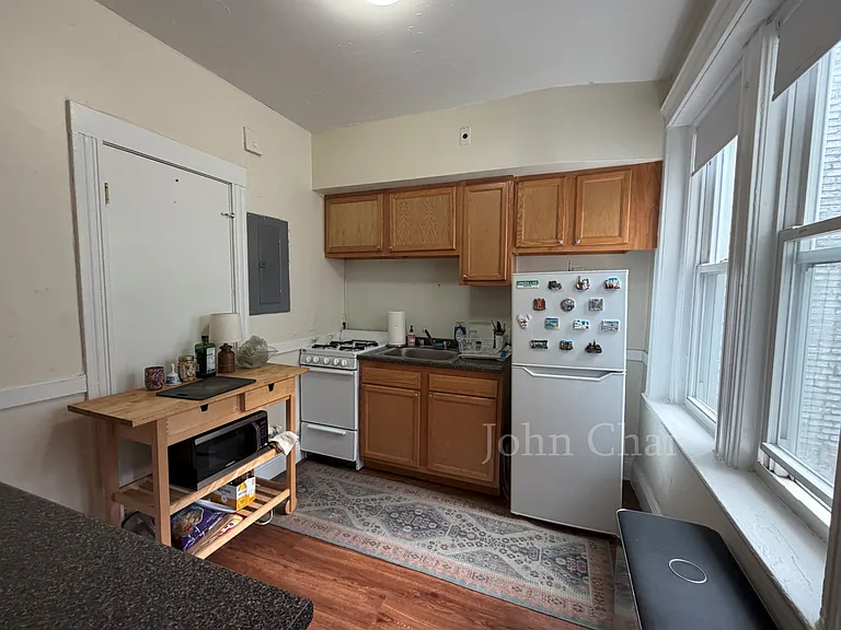 127 Sutherland Rd #K — Photo 29