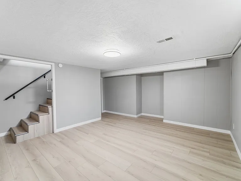 926 E Gordon Ave — Photo 17