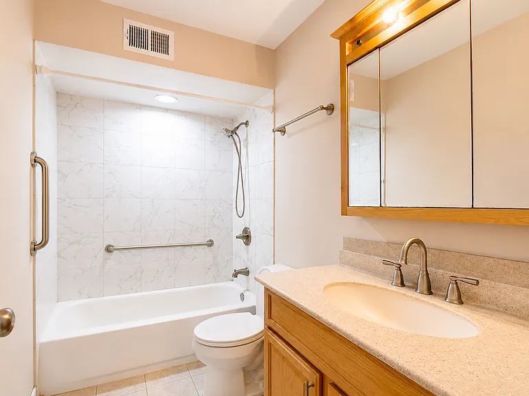 530 Shorely Dr #104 — Photo 21