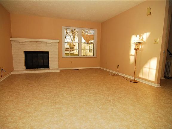 5th image of 6371 Braxton Pl