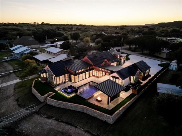 1014 Chaparrel Lane Possum