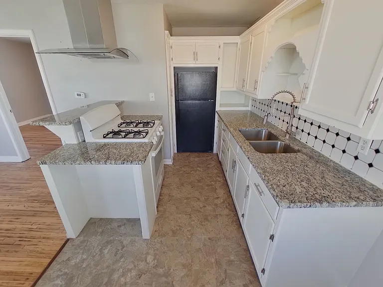 859 S Terrace Dr — Photo 4
