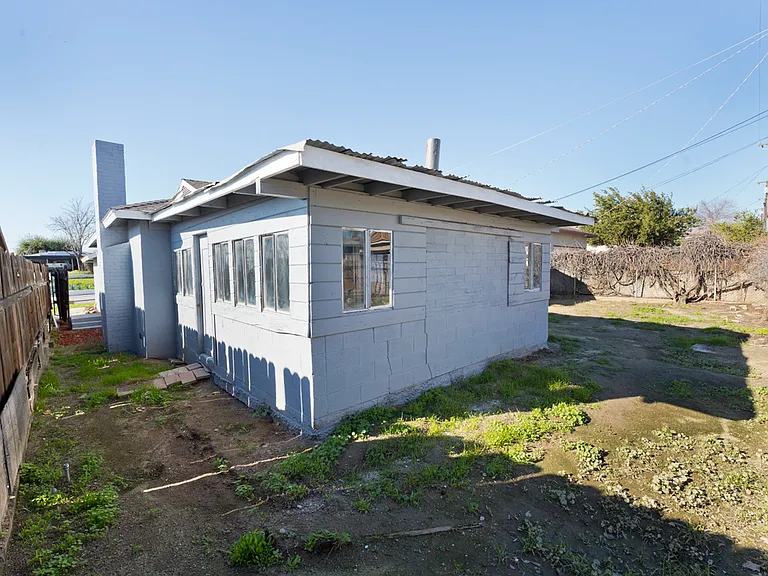 2205 Fairfax Rd — Photo 19