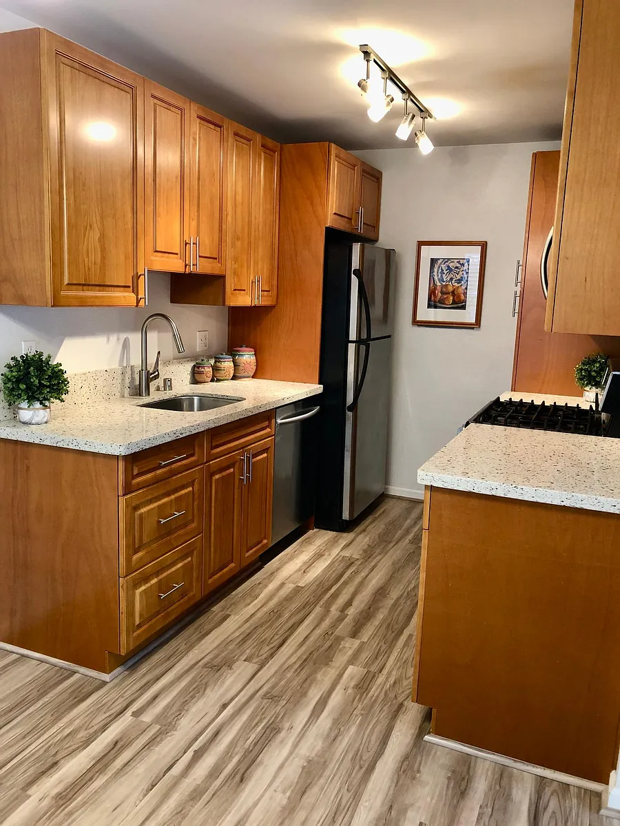 Completely remodeled kitchen with high end cabinetry - 91-1058 Mikohu St #6A