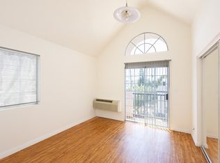 14159 Gilmore St APT 1, Van Nuys, CA 91401