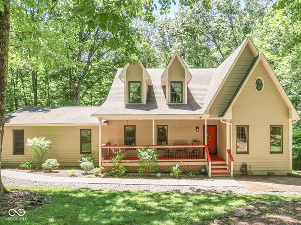 8194 Center Lake Rd, Nineveh, IN 46164