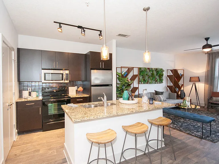 Glenwood Park Lofts — Photo 36