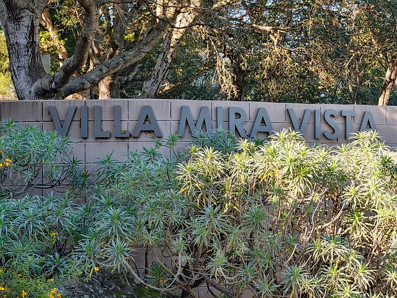 Entrance to Villa Mira Vista Townhomes