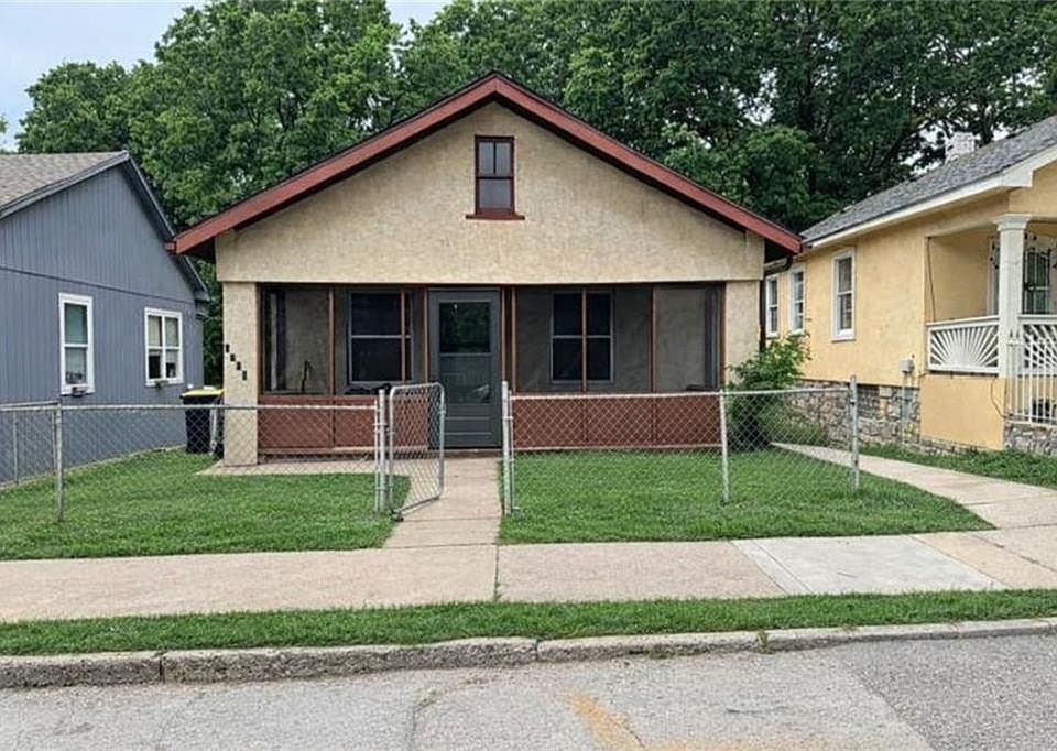 1st image of 2750 Lister Ave