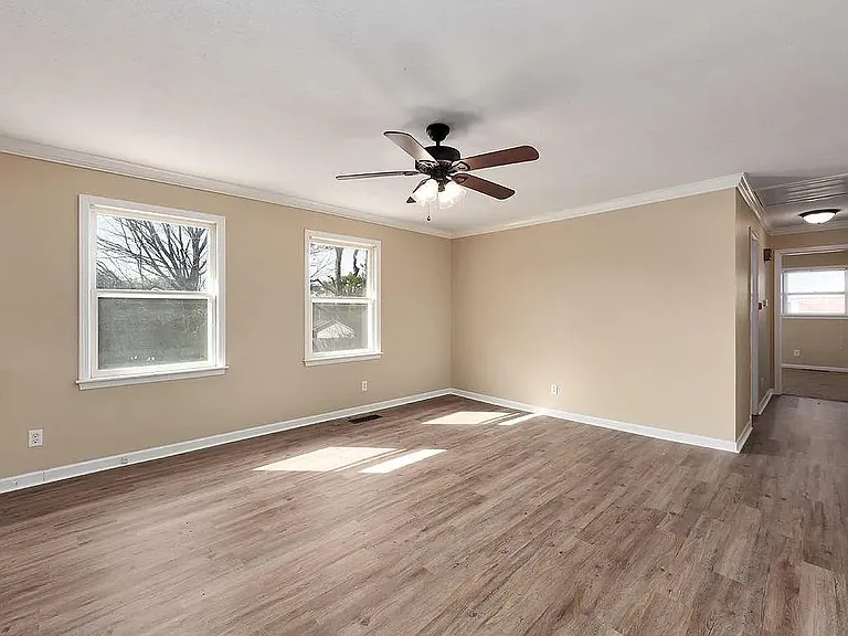 16 Sunvalley Dr — Photo 10
