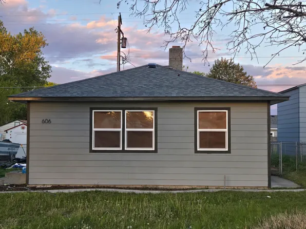 606 Wright Ave, Richland, WA 99352