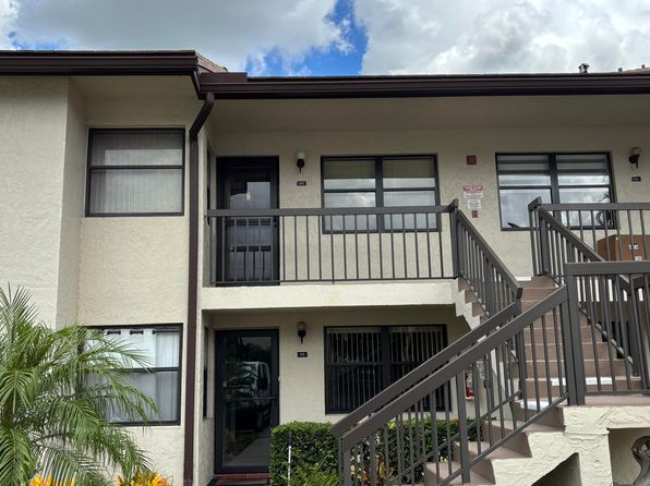 7641 Tahiti Ln APT 205