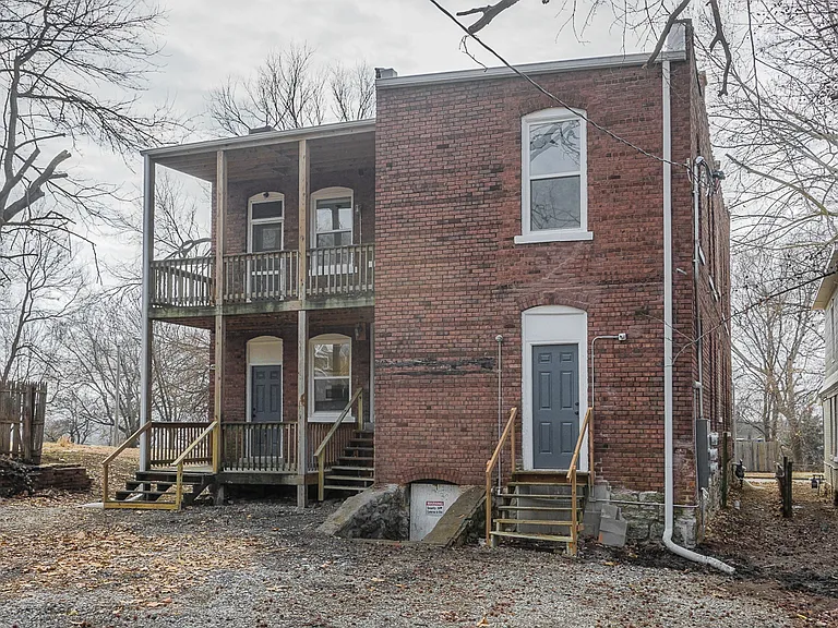 3226 E 11th St #B — Photo 17