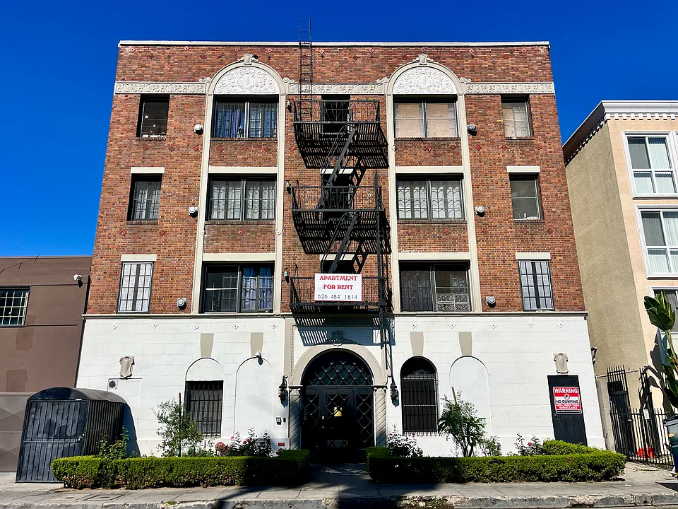 554 S Hobart Blvd #110