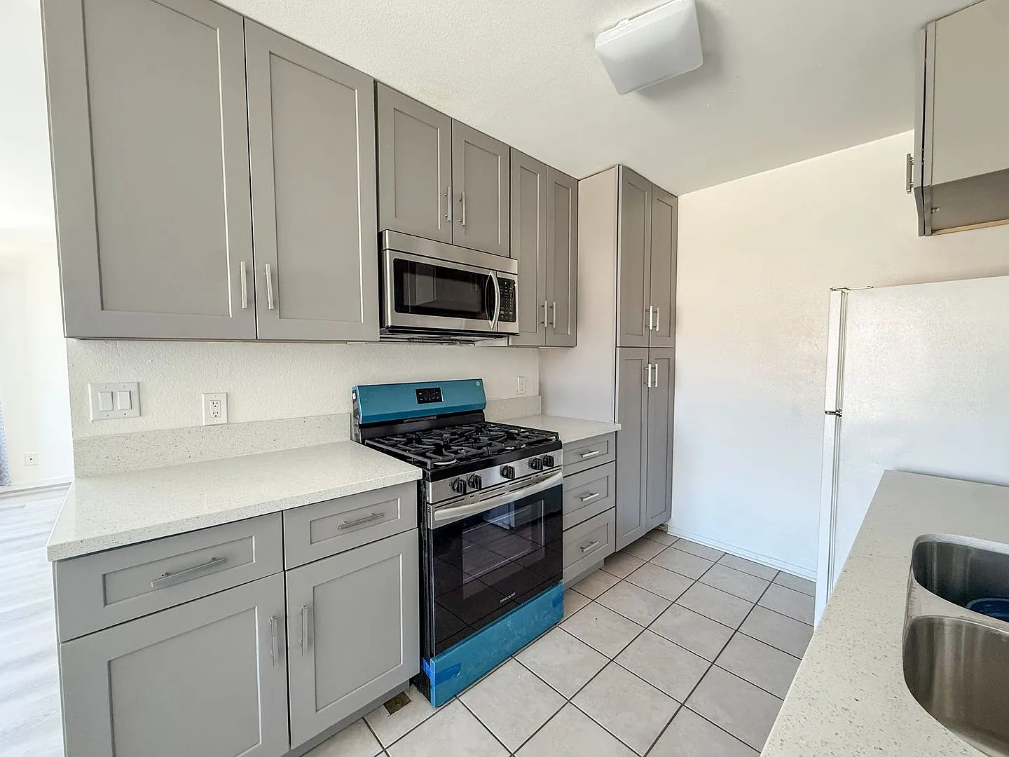 5839 Bagley Ave. — Photo 4
