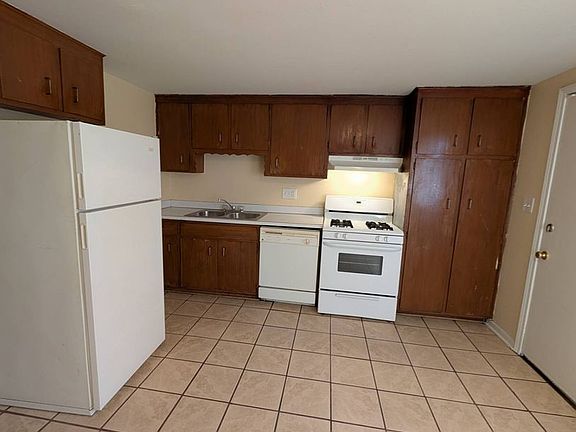2nd image of 3902-3912 15th Ave #3902-6