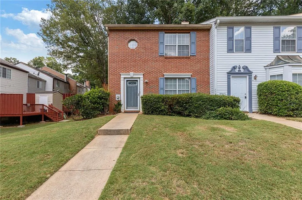 6467 Wedgeview Dr photo 1
