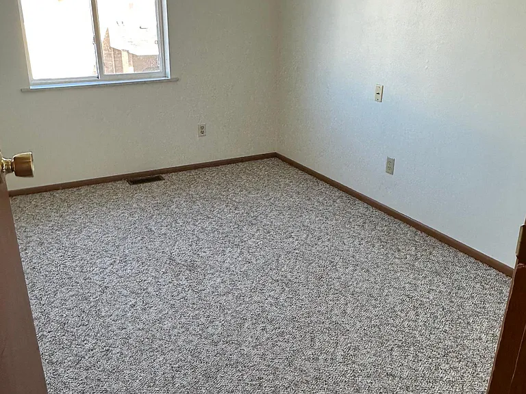 16 Florentine Ct — Photo 11