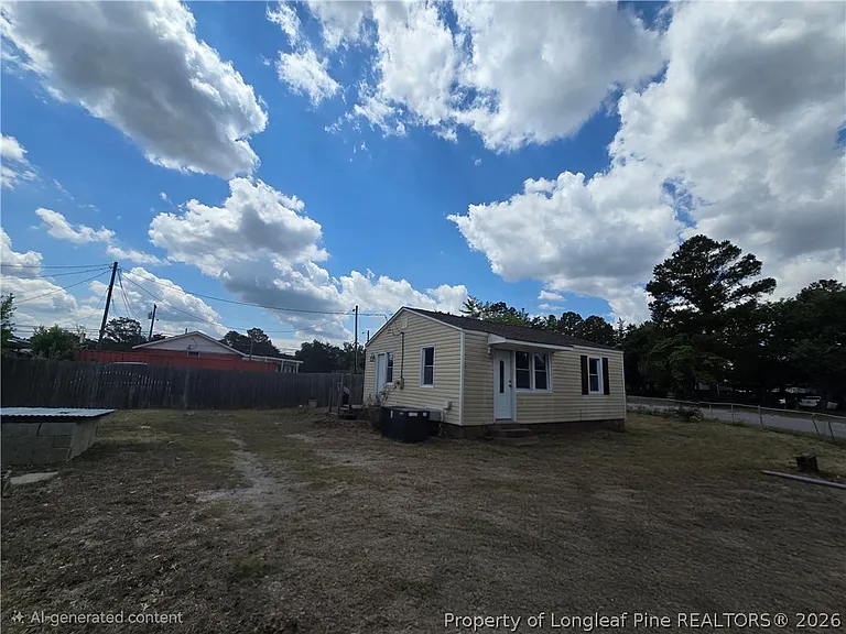 1919 Half Moon Cir — Photo 13
