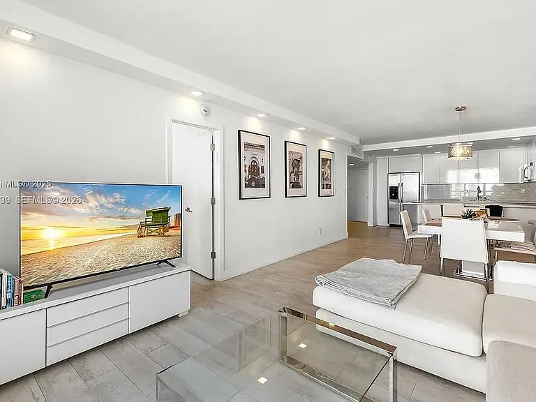 19390 Collins Ave #1519 — Photo 8