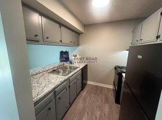 565 W 27th St S APT 202, Wichita, KS 67217