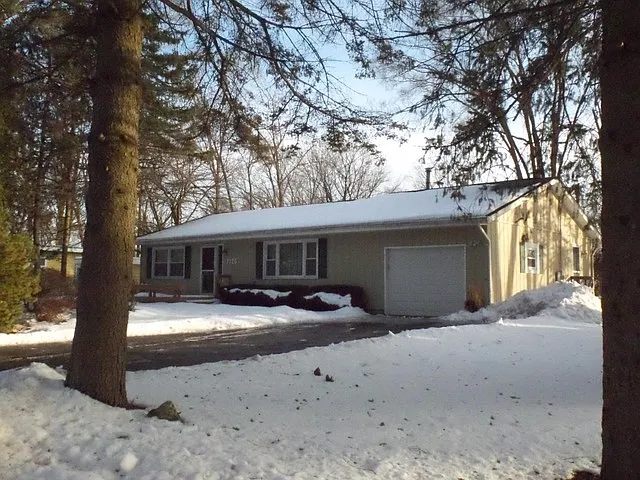 7125 Mohawk Dr photo 1