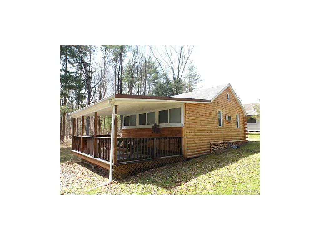 8191 Woodside Dr photo 1