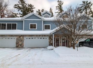 740 River Rdg #B, Eagle River, WI 54521