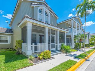 10581 NW 56th Pl, Coral Springs, FL 33076