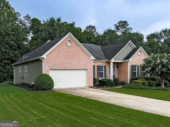 130 Crestmont Dr, Canton, GA 30114