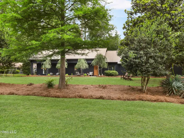 103 Sandalwood Dr, Madison, MS 39110