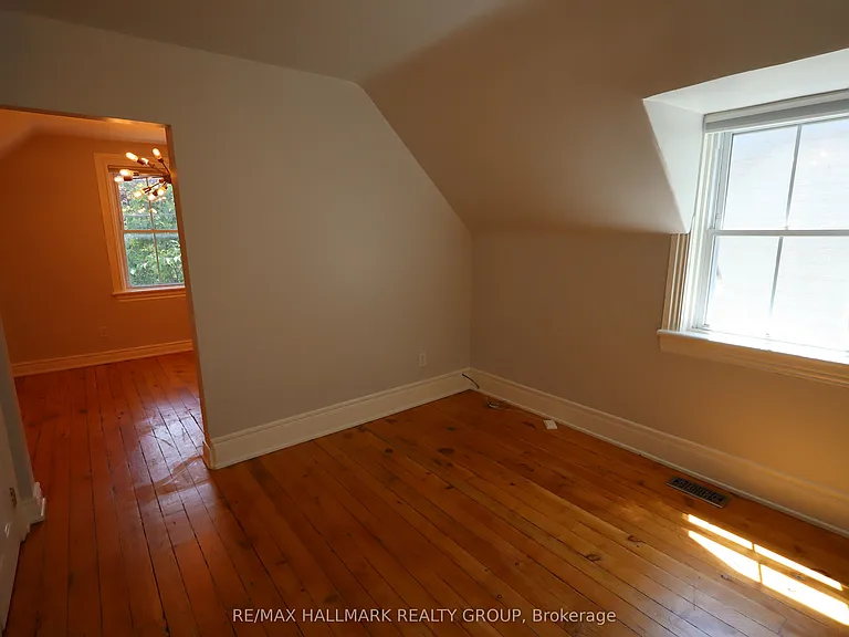 21 Electric St — Photo 19