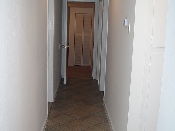 2nd image of 1120 Carmelita Ave