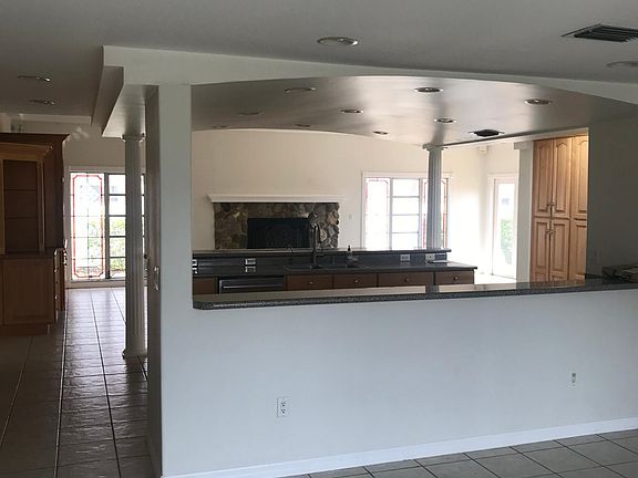 Open Kitchen to Great Room