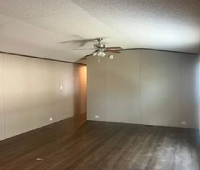 2233 E 8th St #283 — Photo 3