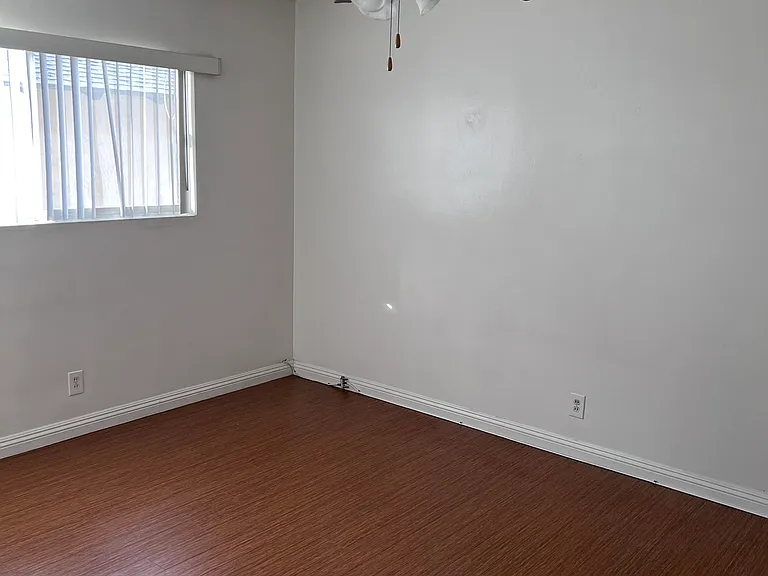 13824 Christine Dr #5 — Photo 6
