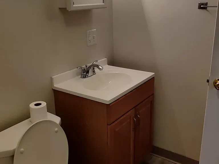 148 Elm St #2 — Photo 4