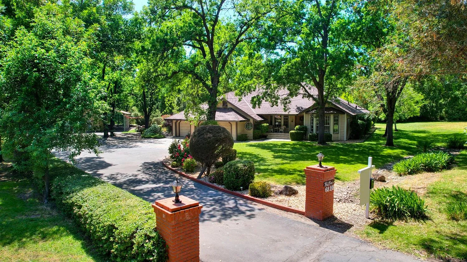 6810 Bell Dr photo 1
