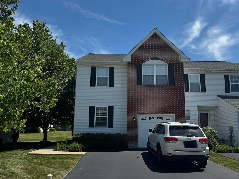141 Hampshire Dr