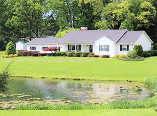 25 Fairhill Dr, New Castle, PA
