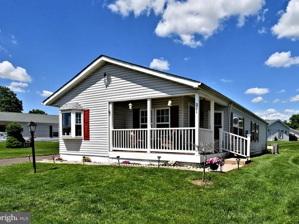 381 Spring Meadow Cir, New Hope, PA 18938