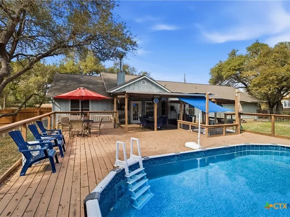 1354 Dawnridge Dr, Canyon Lake, TX 78133